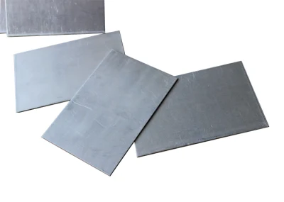 Многослойная алюминиевая пластина с никелированным покрытием, прочная, соответствует стандарту ISO 9001.